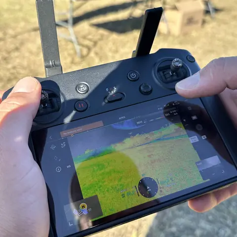 Controle de voo em uso no campo