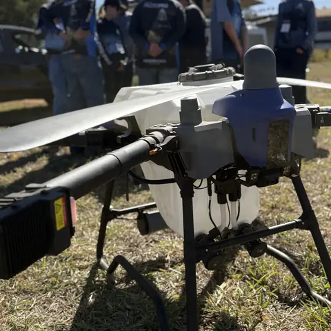 Aula prática com drone agrícola